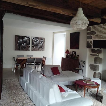 Gite Et Chambre D'Hotes Les Authentiques Saint-Estephe  Екстериор снимка